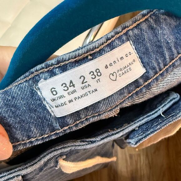 Light Weight Blue Denim Wide Jeans - Picture 6 of 6